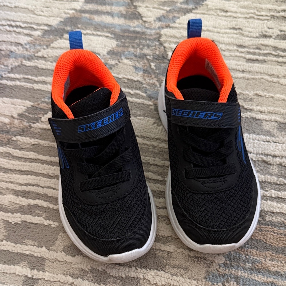 Sketchers • black/blue/orange Velcro sneakers